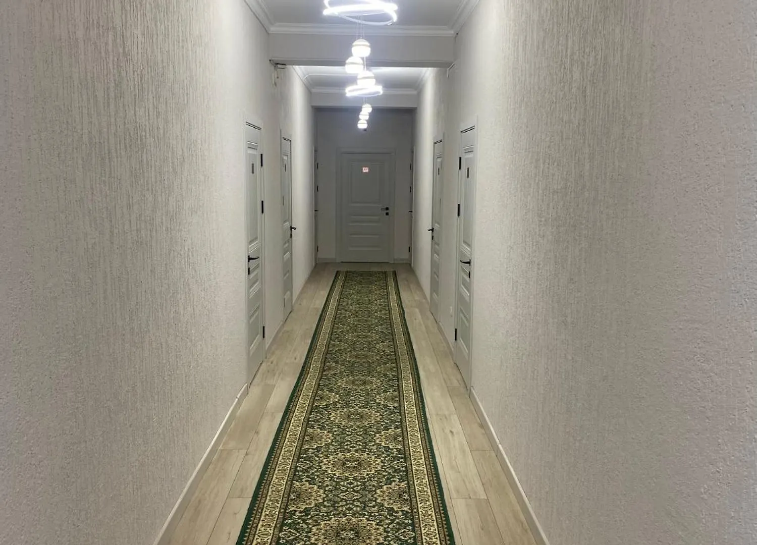 Ile Hotel 阿拉木图